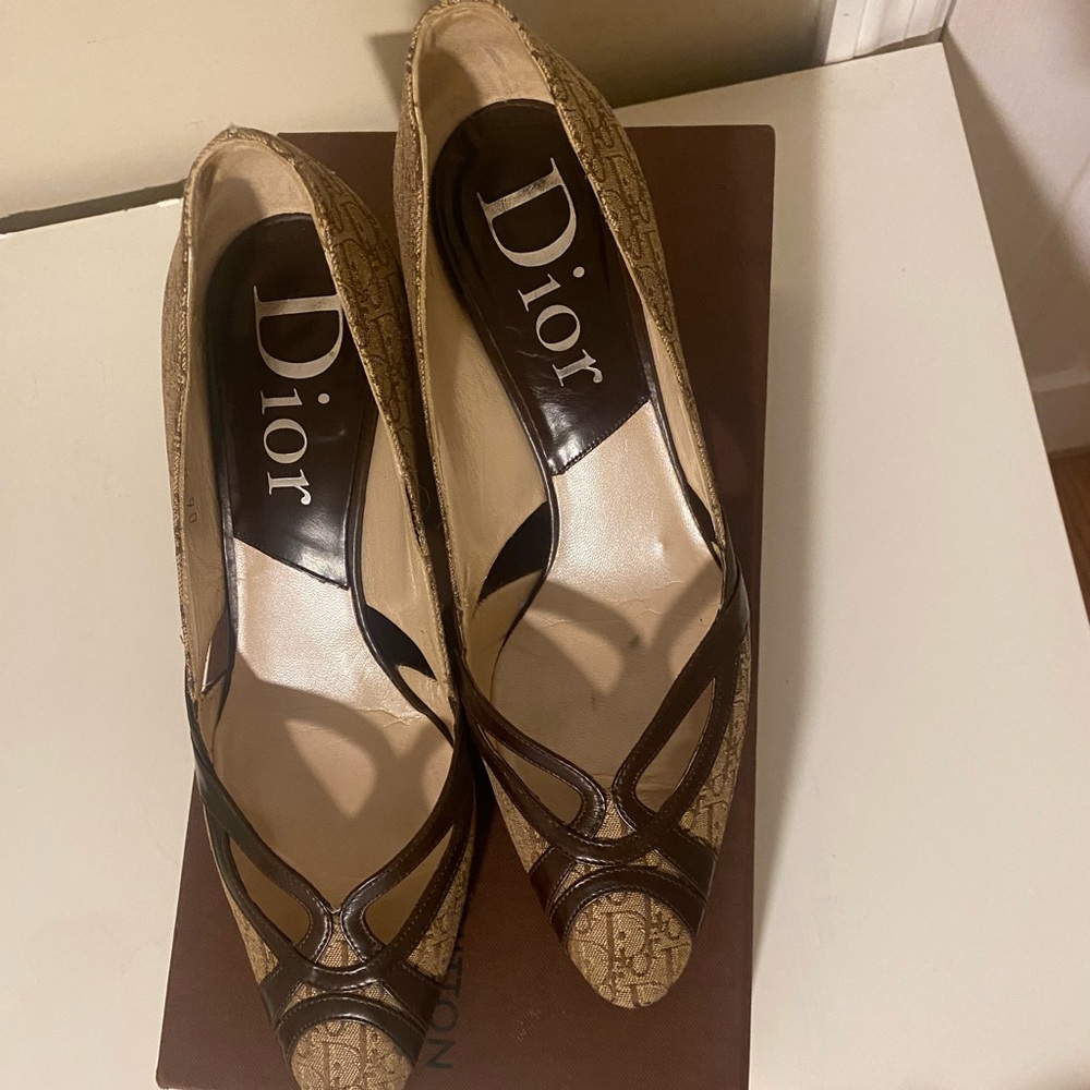 Dior trotter kitten heels